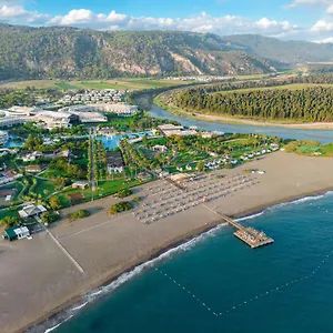 Hilton Y Resort